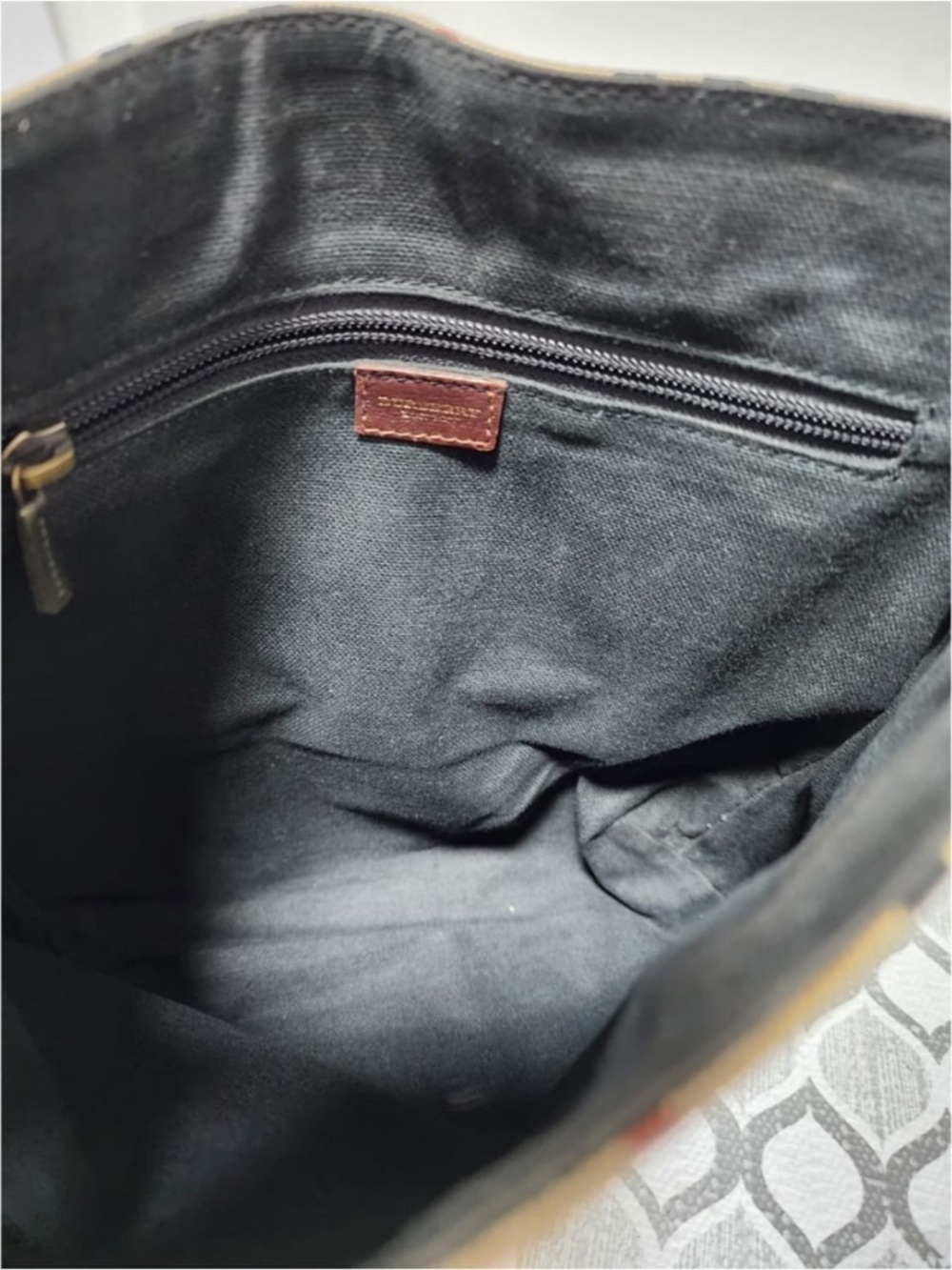 Authentic Burberry Vintage Haymarket Check Flap Messenger Bag Brown/ Beige - Picture 11 of 15